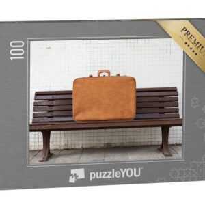 puzzleYOU Puzzle Vintage-Koffer auf einer Bank, 100 Puzzleteile, puzzleYOU-Kollektionen Nostalgie