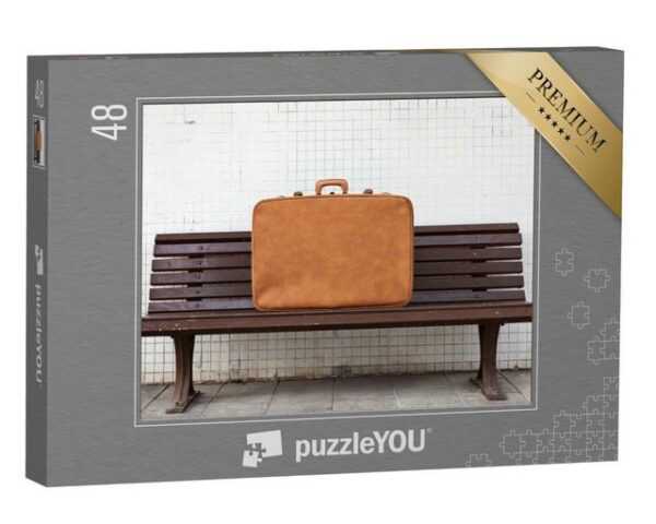 puzzleYOU Puzzle Vintage-Koffer auf einer Bank, 48 Puzzleteile, puzzleYOU-Kollektionen Nostalgie