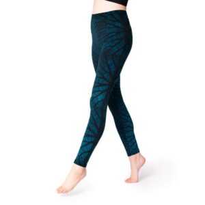 PANASIAM Leggings Unikat Batik Leggings modern mit Blattmuster elastische Stretch-Hose handgefertigt aus natürlicher Viskose lange Leggings für Yoga Sport